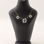 880 5642 NECKLACE